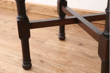 アンティーク家具　ジャンク品!古いナラ材の丸型テーブル(ラウンドテーブル、コーヒーテーブル)