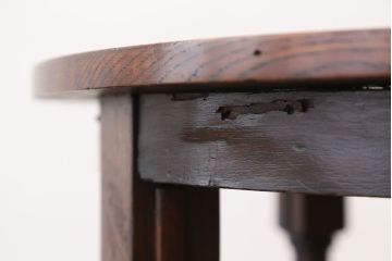 アンティーク家具　ジャンク品!古いナラ材の丸型テーブル(ラウンドテーブル、コーヒーテーブル)