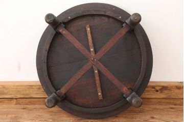 アンティーク家具　ジャンク品!古いナラ材の丸型テーブル(ラウンドテーブル、コーヒーテーブル)