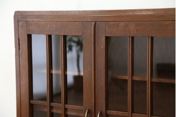 レトロ家具　★レトロなデザインのアンティーク本箱