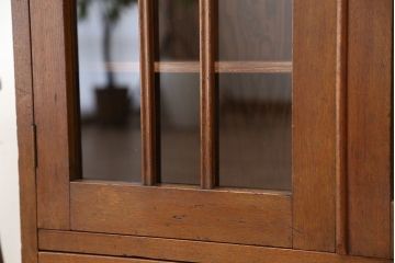 レトロ家具　★レトロなデザインのアンティーク本箱