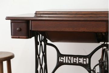 アンティーク家具　アンティーク　足踏みシンガーミシン(SINGER)