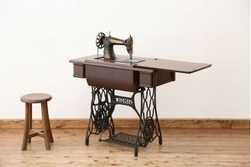 アンティーク家具　アンティーク　足踏みシンガーミシン(SINGER)