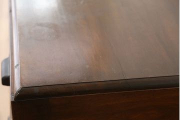 レトロ家具　◇アンティーク　レトロなデザインの重厚な両袖机