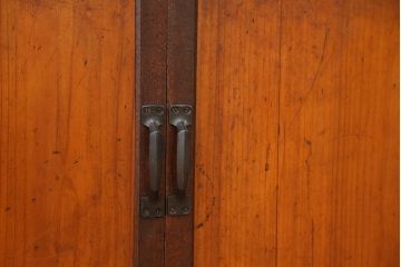 アンティーク家具　アンティーク　可愛いデザイン!古い木のスリガラス入り本箱