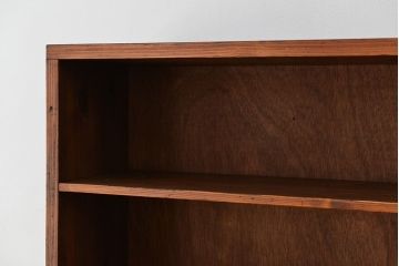 アンティーク家具　アンティーク　古い木のシンプルな薄型本棚(飾り棚)