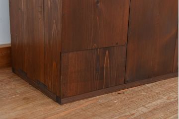 アンティーク家具　アンティーク　古い木のシンプルな引き出し付き飾り棚(収納棚)