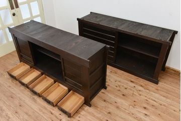 アンティーク家具　古民具・骨董　シックでモダンな関西水屋箪笥(食器棚、収納棚)