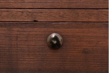 アンティーク家具　アンティーク　古い木のシンプルな鉄脚ローチェスト(ローボード)?