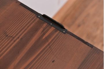 アンティーク家具　アンティーク　古い木のシンプルな鉄脚ローチェスト(ローボード)?