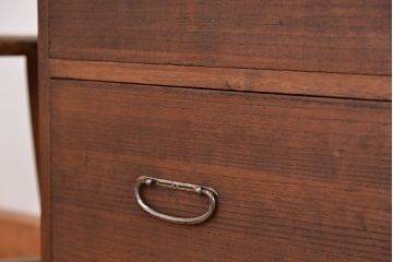 アンティーク家具　アンティーク　古い木のシンプルな鉄脚ローチェスト(ローボード)?