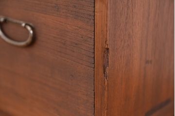 アンティーク家具　アンティーク　古い木のシンプルな鉄脚ローチェスト(ローボード)?