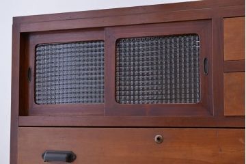 レトロ家具　昭和レトロ　チェッカーガラス引き戸のアンティークチェスト(引き出し)