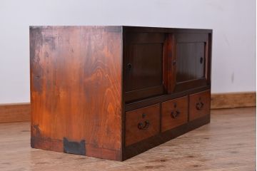 アンティーク家具　アンティーク　可愛いデザイン!3杯引き出し付き　ローボード