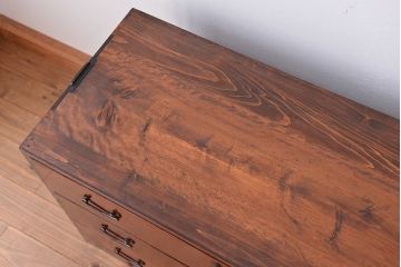 アンティーク家具　☆アンティーク　とてもきれいな二段重ね箪笥