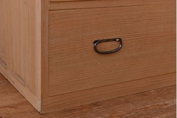 アンティーク家具　アンティーク　桐三段重ね箪笥(桐箪笥、桐たんす)