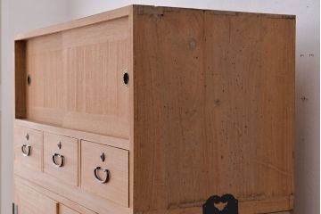 アンティーク家具　アンティーク　桐三段重ね箪笥(桐箪笥、桐たんす)