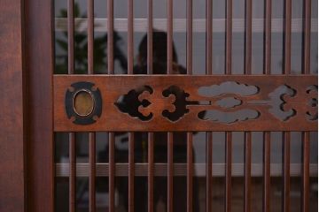 アンティーク家具　古民具・骨董　関西収納箪笥(水屋箪笥、ガラスケース、食器棚、収納棚)