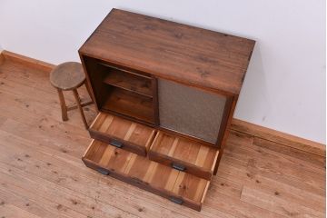 レトロ家具　昭和レトロ　古い木のダイヤガラス収納棚(食器棚)