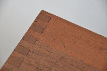 レトロ家具　1970年代レトロなデザインの飾り棚(本棚)
