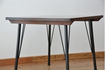 アンティーク家具　☆アンティーク　天板古材の大振りな鉄脚テーブル(作用台・机)・裁ち板?