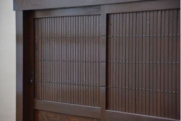 アンティーク家具　古民具・骨董　重厚な六尺水屋箪笥サイドボード下段(収納棚)