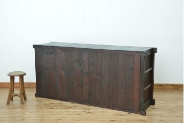アンティーク家具　古民具・骨董　重厚な六尺水屋箪笥サイドボード下段(収納棚)