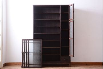 レトロ家具　昭和レトロ　結霜ガラス入り!脚付きアンティーク収納棚