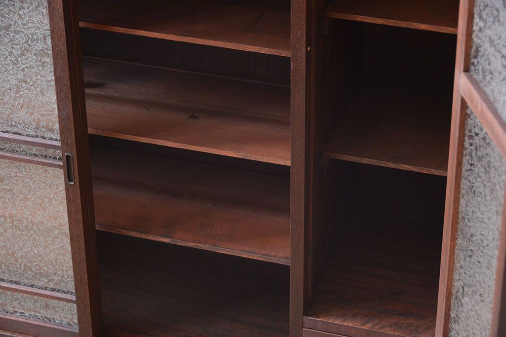 レトロ家具　昭和レトロ　結霜ガラス入り!脚付きアンティーク収納棚