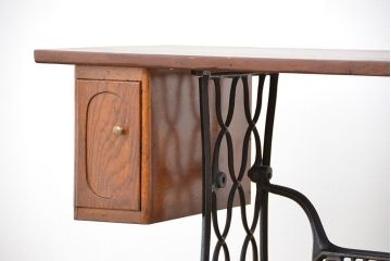 アンティーク家具　アンティーク　足踏みシンガーミシンテーブル(SINGER)