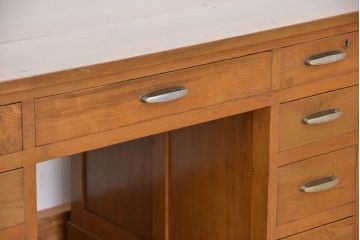 レトロ家具　アンティーク　昭和レトロ　レトロなデザインのシンプルな両袖机(テーブル、作業台)
