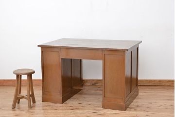 レトロ家具　アンティーク　昭和レトロ　レトロなデザインのシンプルな両袖机(テーブル、作業台)