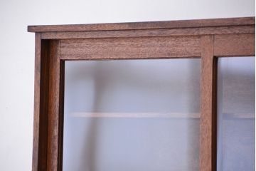 アンティーク家具　アンティーク　古い木のシンプルな薄型前面ガラス収納棚