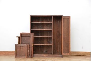 アンティーク家具　アンティーク　古い木味のカサ入れ付き下駄箱(収納棚)