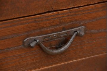 アンティーク家具　古民具・骨董　前面欅!使いやすく素敵なデザインの帳場箪笥
