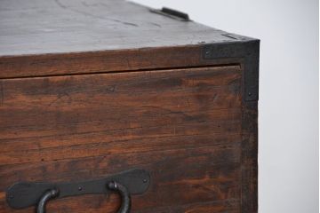 アンティーク家具　☆アンティーク　シックで味のある重ね桐箪笥(チェスト、桐たんす)