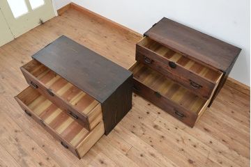 アンティーク家具　☆アンティーク　シックで味のある重ね桐箪笥(チェスト、桐たんす)