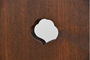アンティーク家具　アンティーク　古いナラ材の透かし彫り引き出し付き本立て