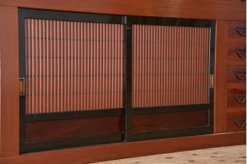 アンティーク家具　古民具・骨董　極上!美品!特別注文造り　前板玉杢・重厚な近江の六尺水屋箪笥(食器棚)