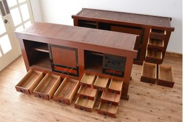 アンティーク家具　古民具・骨董　極上!美品!特別注文造り　前板玉杢・重厚な近江の六尺水屋箪笥(食器棚)