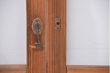 アンティーク　古い木味のレトロなシンプルガラス引き戸　4枚セット(ガラス戸、建具)