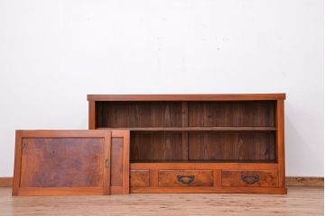 アンティーク家具　古民具・骨董　前面ケヤキ材の杢目の素晴らしい時代箪笥サイドボード(水屋箪笥、下駄箱、食器棚、収納棚)