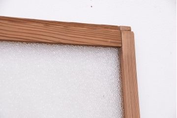 古い木味の背の低いダイヤガラス引き戸2枚セット(ガラス戸)