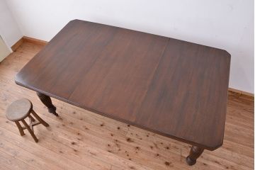 アンティーク家具　イギリスアンティーク　可愛いデザイン!オーク材キャスター付エクステンションテーブル