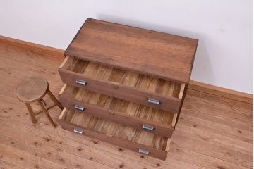 アンティーク家具　アンティーク　鉄脚のローチェスト?(ローボード)