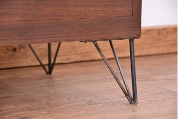 アンティーク家具　アンティーク　鉄脚のローチェスト?(ローボード)