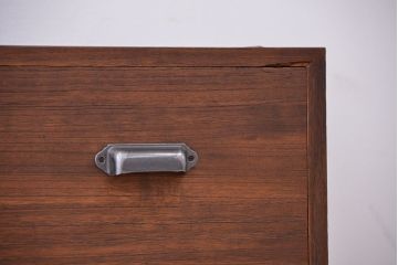 アンティーク家具　古い木の鉄脚アンティークローボード(ローチェスト)?
