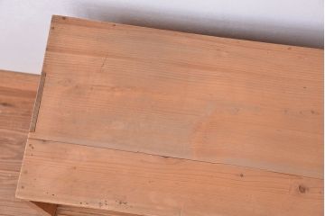 アンティーク家具　古民具・骨董　古い木味の小さな収納棚(箪笥)