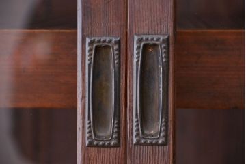アンティーク家具　古民具・骨董　四枚引き戸二段重ね関西収納棚(水屋箪笥、ガラスケース、食器棚)