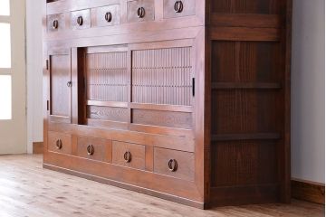 アンティーク家具　大正〜昭和初期　変わり型二段重ね水屋箪笥(食器棚、収納棚)